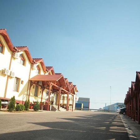 Pension Varadia Oradea Exterior foto