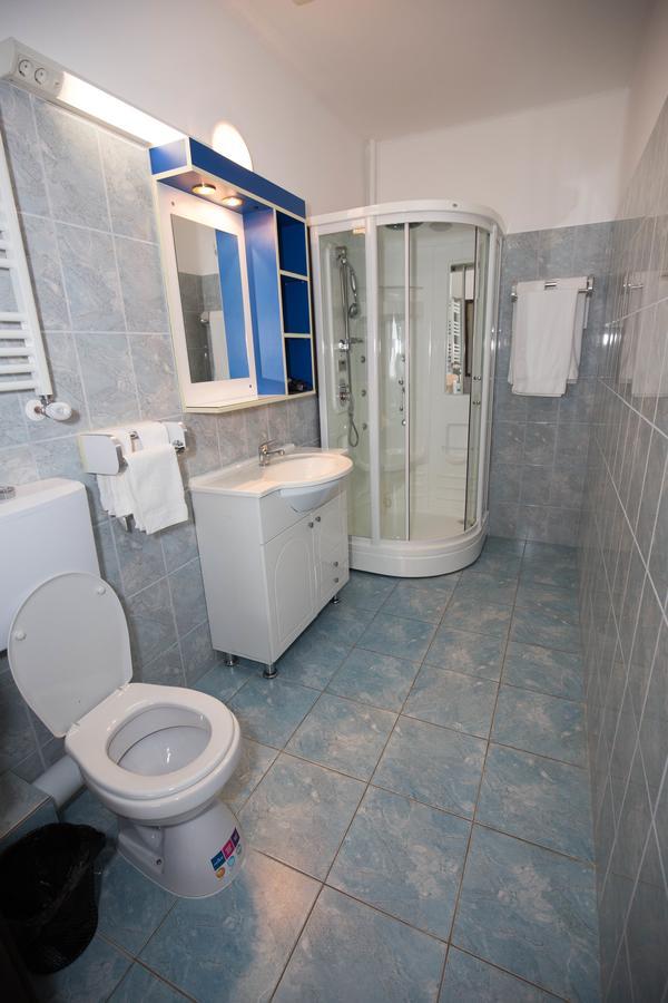 Pension Varadia Oradea Exterior foto